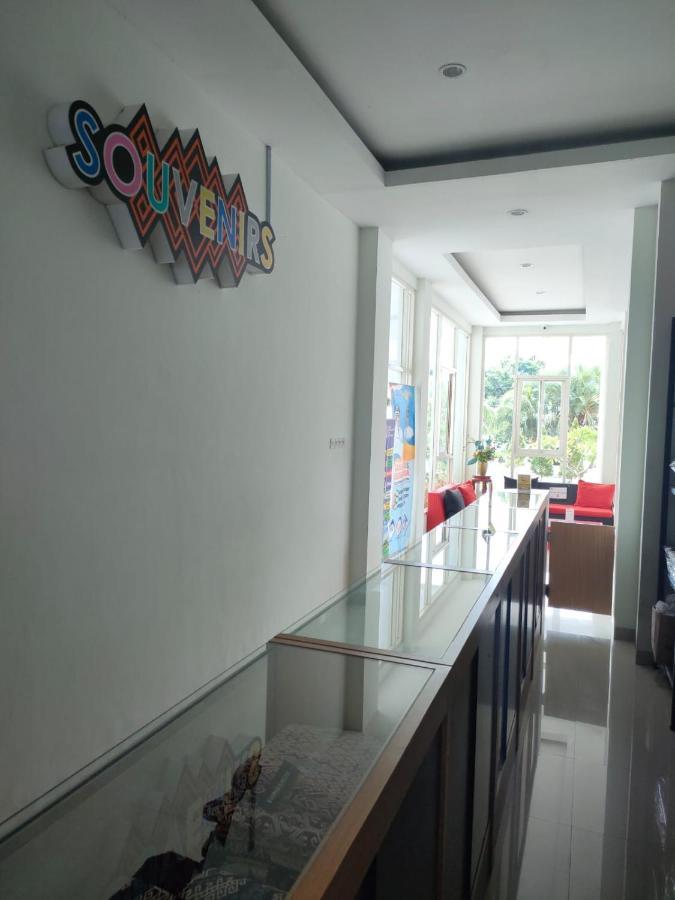 Naka Hotel Kupang ภายนอก รูปภาพ